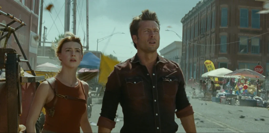 escena de la película tornados de 2024