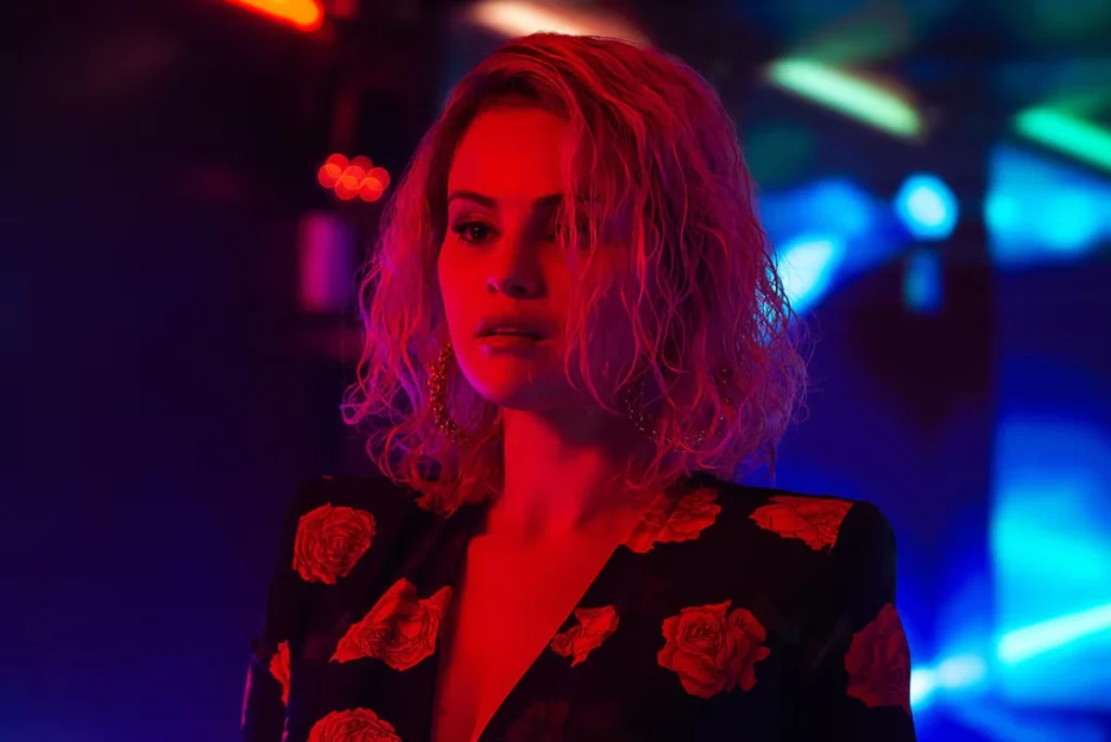 selena gomez en una escena de emilia perez