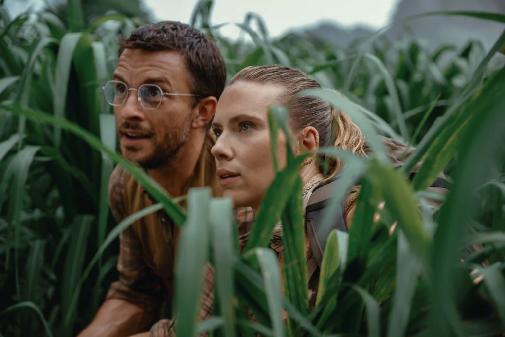 escena de la pelicula Jurassic World renace