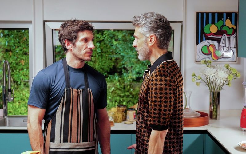 escena de la pelicula amarga navidad de pedro almodovar
